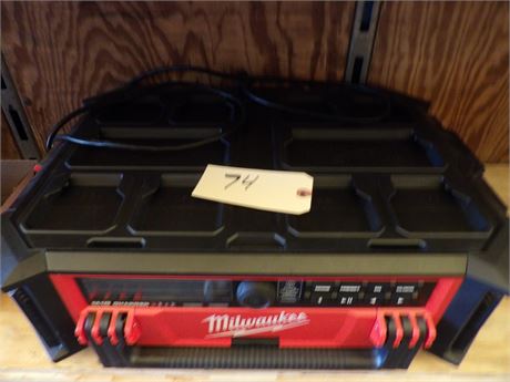 MILWAUKEE RADIO/CHARGER UNIT