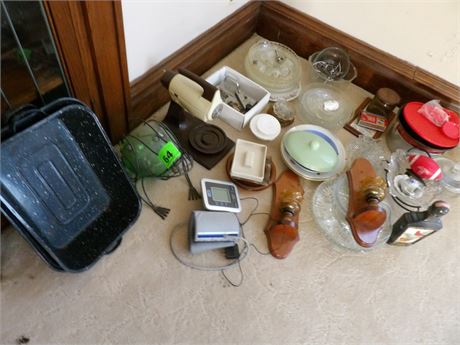 ASSORTMENT OF GLASSWARE ETC