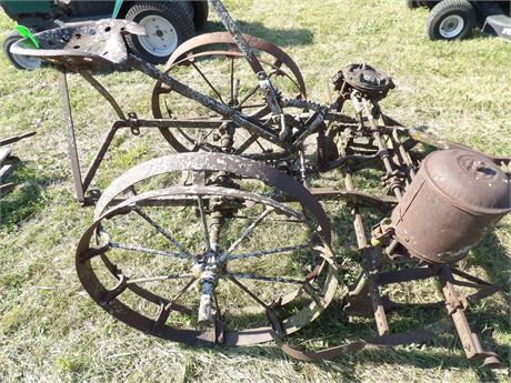 VINTAGE CORN PLANTER