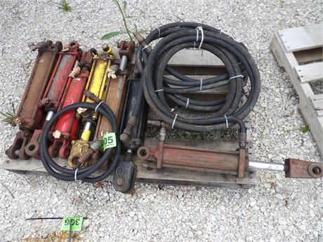 ASSORTMENT HYDRAULIC CYLINDERS