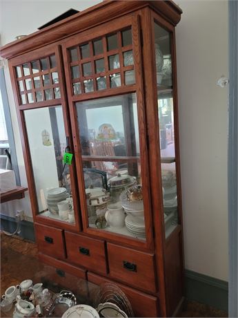CHINA HUTCH W / LARGE VARIETY OF CHINA & COLLECTABLES ( INCLUDES HUTCH )