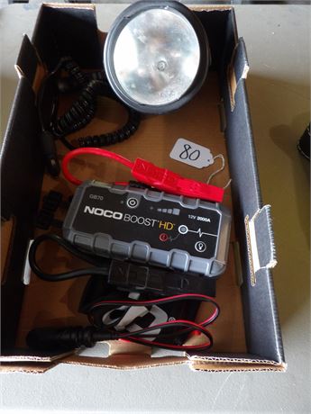 NOCO BOOST HD 12V 2000A & SPOTLIGHT