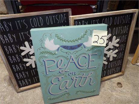 CHRISTMAS PICS W / FRAMES - "PEACE ON EARTH" - SNOWFLAKES