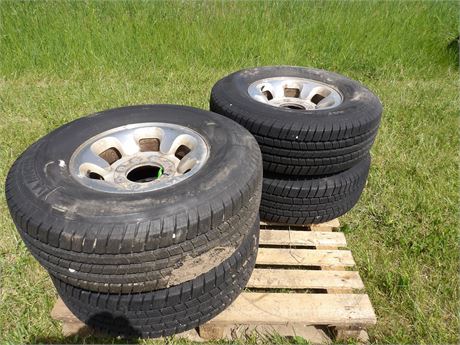 LT265/75 R16 TIRES W/ RIMS  ( REMOVED FROM 99 FORD F250 )