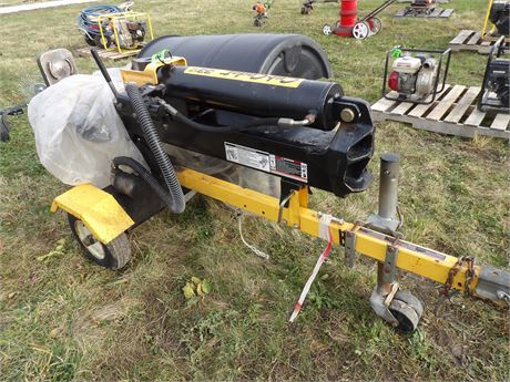 CUB CADET 33 TON PORTABLE WOOD SPLITTER