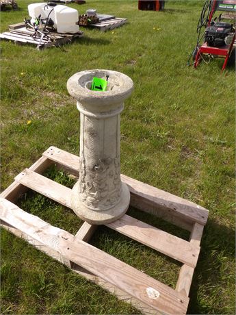HEAVY CEMENT BIRD BATH BASE