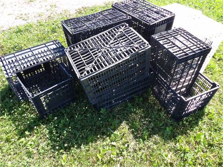 PLASTIC TYPE BASKETS 15 APPROX.  - MORE ITEMS COMING SOON!