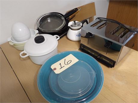 TOASTER - FRY PANS - BOWLS ETC