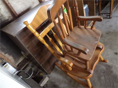 ROCKING CHAIR LARGE & SMALL - CHEST OF DRAWERS