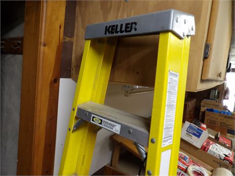 KELLER STEP LADDER