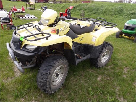 SUZUKI KING QUAD 4 WHEELER