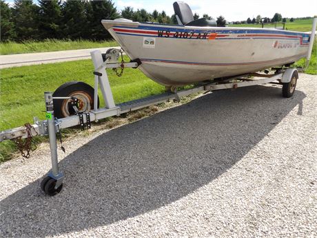 ALUMACRAFT CLASSIC 16 BOAT - W / TRAILER - NO MOTOR ( NO CARD )