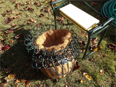 PLANTER BASKETS - GARDEN SEAT