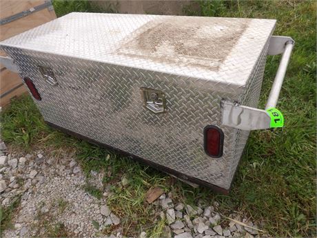 PICK UP TRUCK TOOLBOX