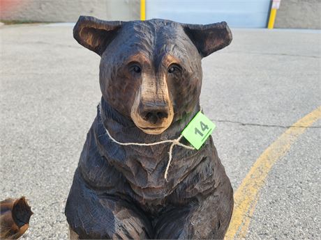 BEAR CHAINSAW WOOD CARVING