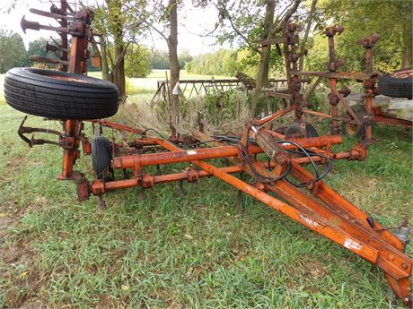 ALLIS CHALMERS 1200 FIELD CULTIVATOR