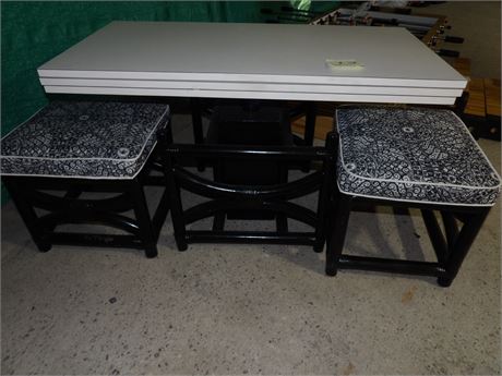 ADJUSTABLE FOLD OUT TABLE W / STOOLS