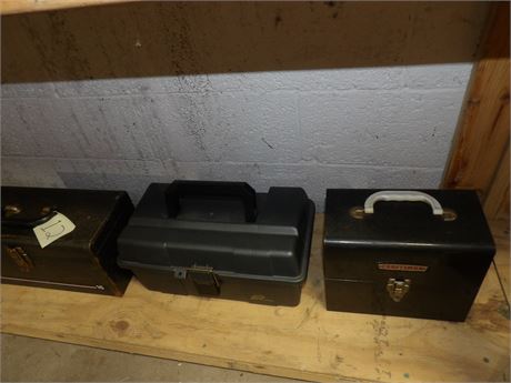 ASSORTMENT OF TOOLBOXES W / MISC TOOLS