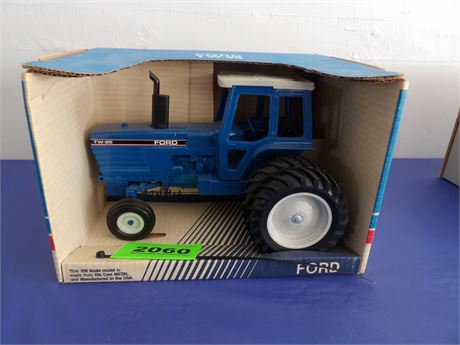 FORD TW-25 TRACTOR