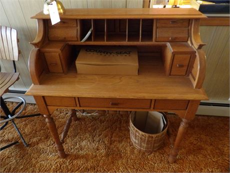 VINTAGE DESK