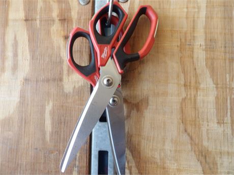 MILWAUKEE SCISSORS ( 2 TOTAL )