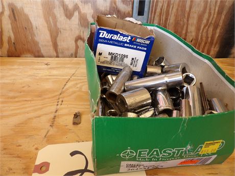 ASSORTMENT OF SOCKETS