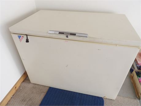 MONTGOMERY WARD CHEST FREEZER