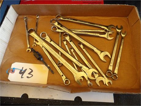 METRIC/STANDARD WRENCHES