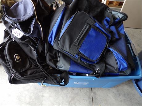 ASSORTMENT OF DUFFEL BAGS W / RUBBERMAID & BLANKETS