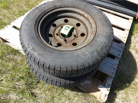 UTILITY TIRES 145R12C W / 5 BOLT RIMS
