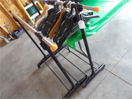 ROLL AROUND HANGER HOLDERS