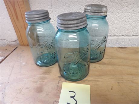 BALL BLUE GLASS JARS W / LIDS ( 3 TOTAL )