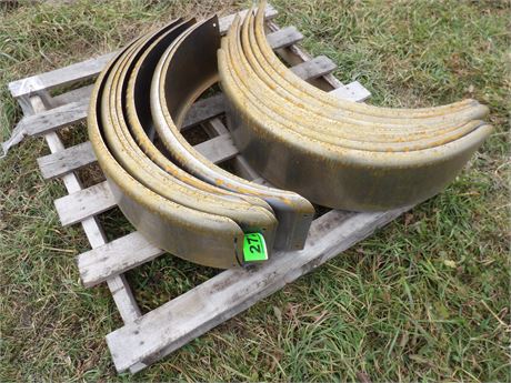 LARGE QUANTITY TRAILER FENDERS