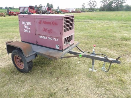 HEAVY DUTY TRAILER W / RANGER 300 DLX  WELDER COME LOOK