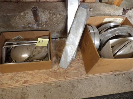 AUTO MIRRORS - HUB CAPS - ETC