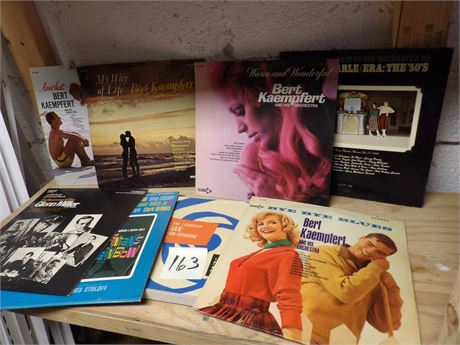 ASSORTMENT VINTAGE RECORDS