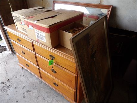 6 DRAWER CHEST W / MIRROR - CHRISTMAS MISC.