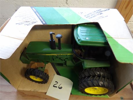 JD MFWD ROW CROP TRACTOR