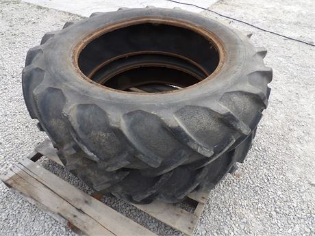 REAR TRACTOR TIRES 12.4-28