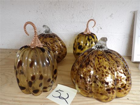 DECORATIVE GLASS PUMPKINS