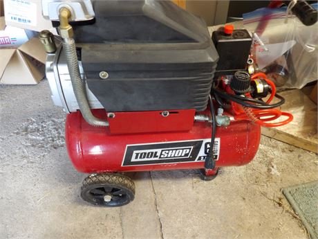 TOOL SHOP COMPRESSOR 6 GALLON