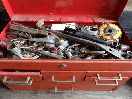 TOOLBOX WITH TOOLS