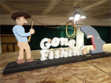 "GONE FISHING" DECORATION