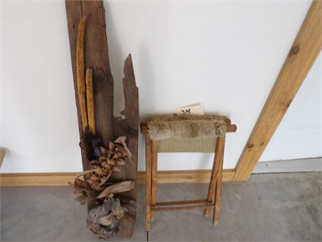 FOLD UP STOOL - WALL DECOR