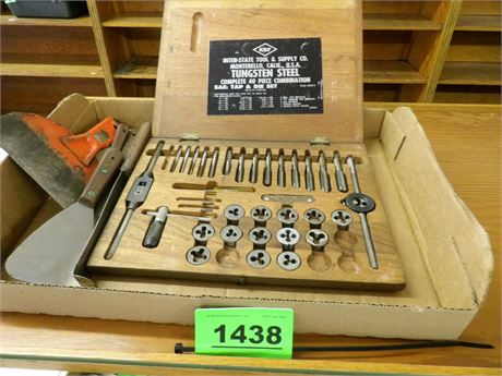 TAP & DIE TOOLS W / PUDDY KNIVES