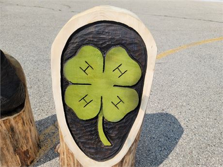 4-H EMBLEM CHAINSAW WOOD CARVING