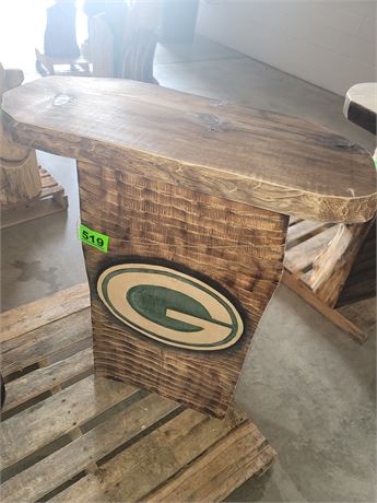PACKERS TABLE STAND CHAINSAW WOOD CARVING ( APPROX. 36" H x 32" W )