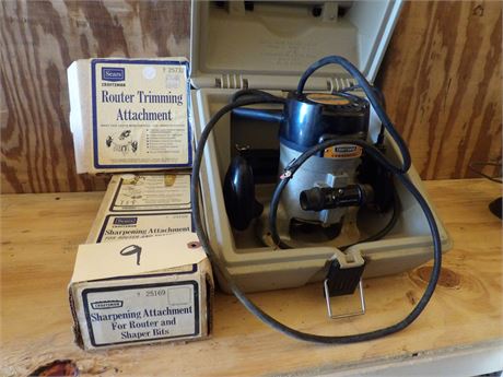 CRAFTSMAN ROUTER W / ATTACHMENTS