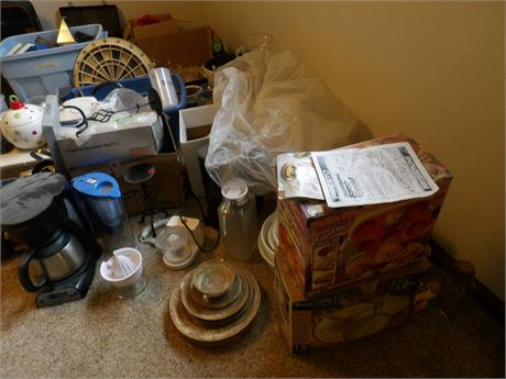 1/2 ROOM CLEAN OUT - SILVERWARE - DISHES - COFFEE MAKER - SEE DESCRIPTION