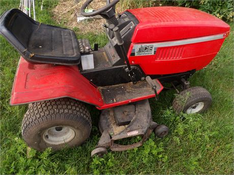 ACE GARDEN TRACTOR W/ DECK